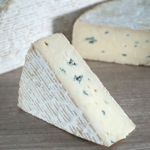 Saga Blue Brie