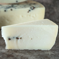 Pecorino Pepato